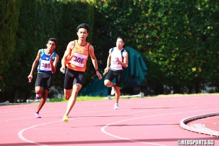  Singapore Sports School  'A' won the U-19 4x200m relay in 1:31.12. SSP  'B' were second in 1:31.91 while Catholic Junior College  'A' were third in 1:36.31. (Photo © Les Tan/Red Sports) 
