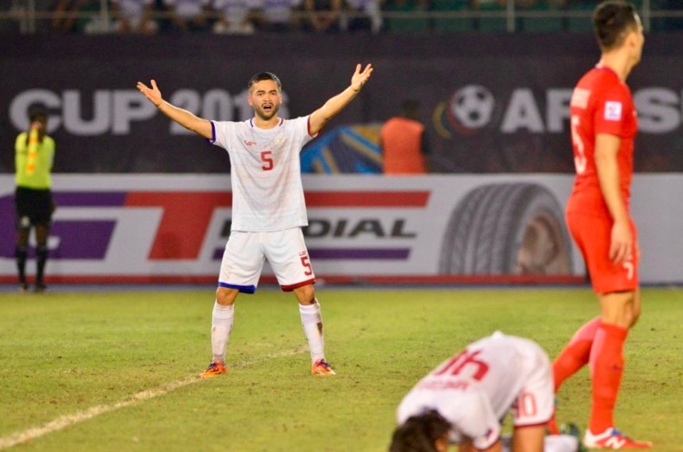 Mike Ott (#5) of the Philippines rues a miss. (Photo: AFF Suzuki Cup website)