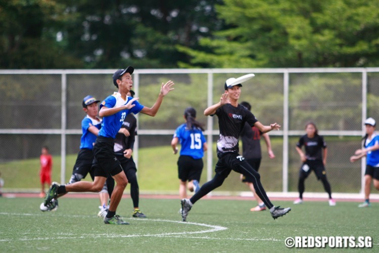 NP (blue) defeated ITE to finish with a 2-3 win-loss record in the POL-ITE Ultimate Championship. (Photo © Les Tan/Red Sports)