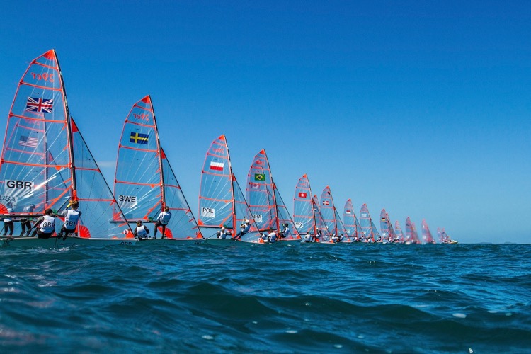 The 29er Boys fleet at the Aon Youth Sailing World Championships in Auckland, New Zealand. (Pedro Martinez/Sailing Energy/World Sailing)