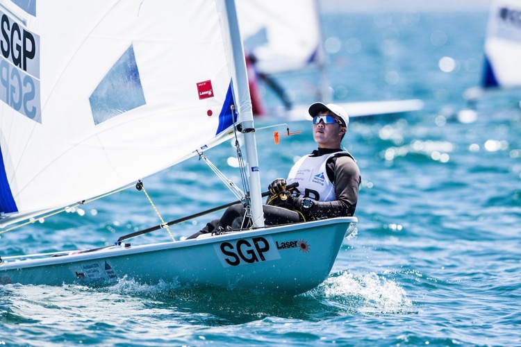 Bernie Chin of Singapore in laser radial action at the Aon Youth Sailing World Championships in Auckland, New Zealand. (Photo 1 © Pedro Martinez/Sailing Energy/World Sailing)