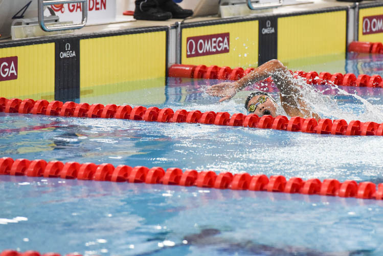 Ressa Kaniadewi of Indonesia finishing first in the Women's 400m Freestyle final on the third day of the 13th Singapore National Swimming Championship. (Photo © Stefanus Ian/Red Sports)