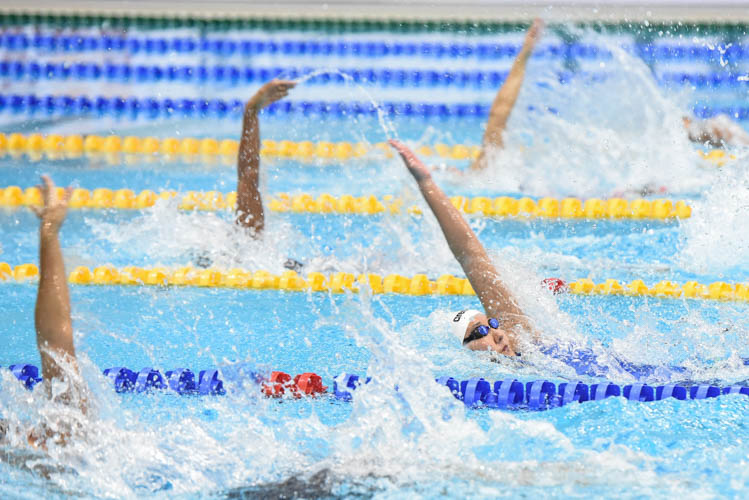 Quah Jing Wen swimming during the women's 50m backstroke final on the second day of the 13th Singapore National Swimming Championship. (Photo © Stefanus Ian/Red Sports)