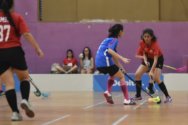 Pei Hwa Secondary School (PHSS) ended Round 1 of the National B Division Girls’ Floorball Championship on a high note when they defeated opponents St. Margaret’s Secondary School (SMSS) 6-1.
