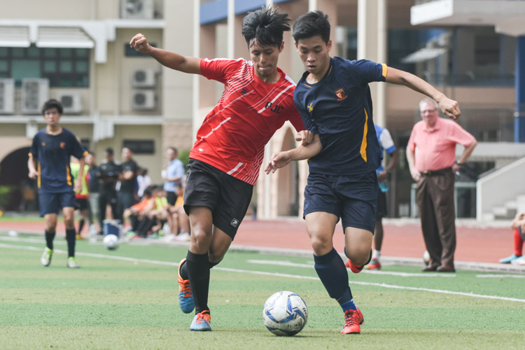 Jovian Goh (ACSI #7) dribbling past his marker during the match. (Photo © Stefanus Ian/Red Sports)