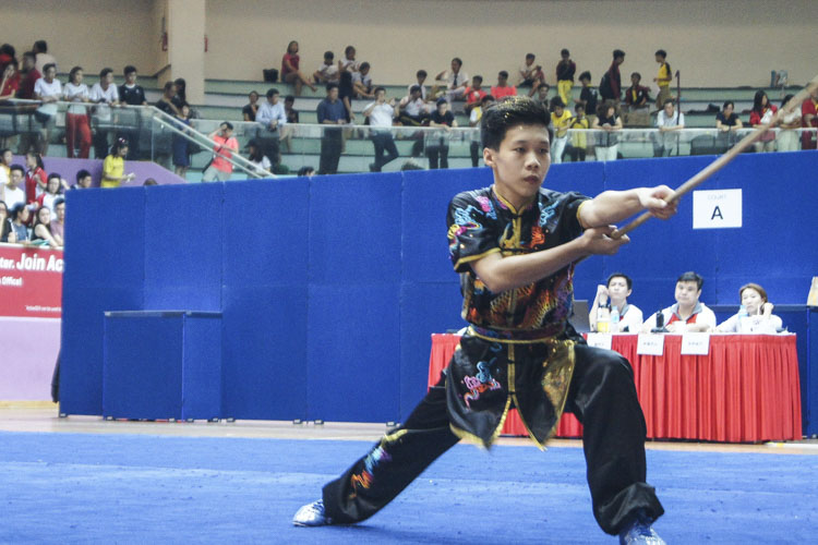 River Valley High School's Heng Yun Tat scored 8.50 to finish ninth out of 20 competitors in the B Division Boys 2nd International Cudgel event. (Photo © Joy Poon)