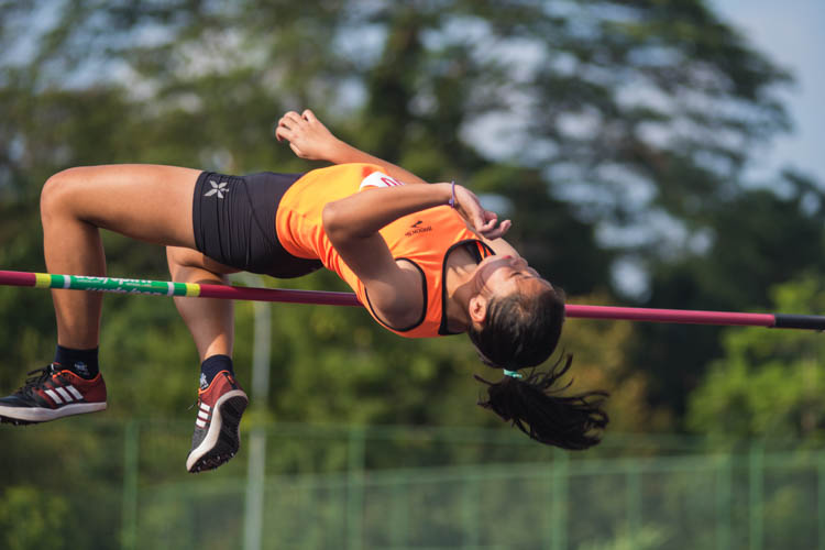 Sherlynn Yen Chin (#100) of Singapore Sports School placed 6th with a jump of 1.43m at the B Division Girls High Jump event. (Photo  © Lee Yu En/Red Sports)