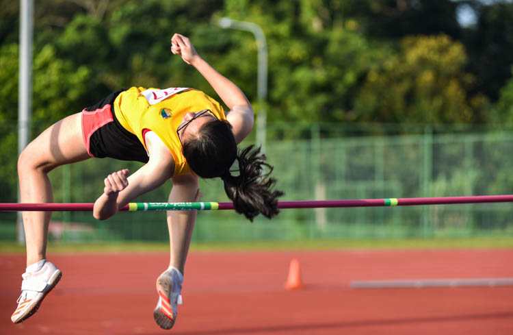 Wong Oi Shin (#277) of Crescent Girls' School placed 5th in the B Division Girls High Jump event. (Photo © Lee Yu En/Red Sports)