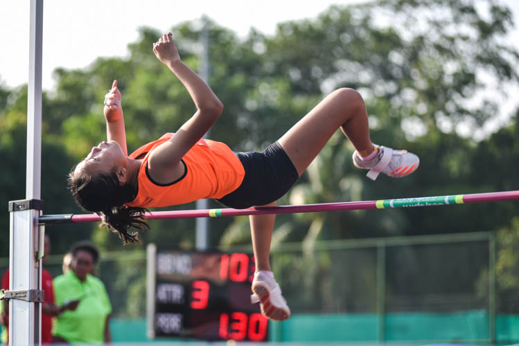 Vean Lim Eu Sun (#103) of CHIJ St. Theresa's Convent placed 15th with a jump of 1.30m at the B Division GIrls High Jump event. (Photo  © Lee Yu En/Red Sports)