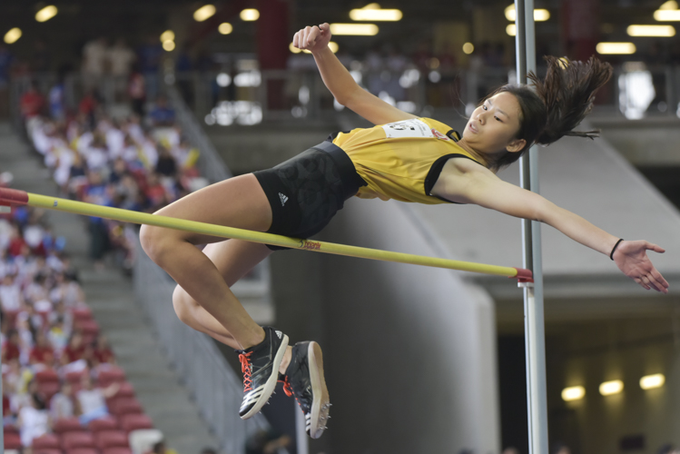 Raelene Quek (#195) of Victoria Junior College finished sixth with a final jump of 1.48m. (Photo © Stefanus Ian/Red Sports)