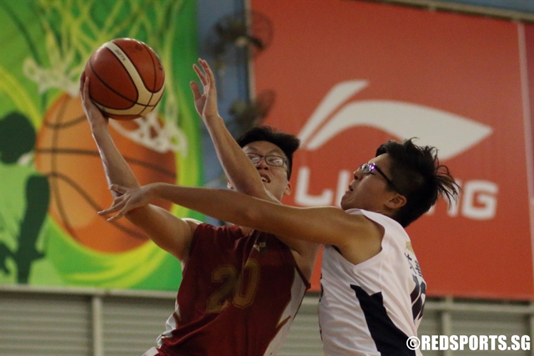 Fredy (SRJC #20) rises for a contested lay-up. (Photo 10 © Dylan Chua/Red Sports)