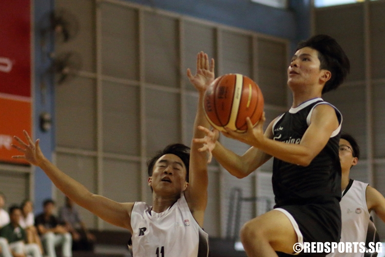 Liang Jun Kang (TPJC #9) goes for a lay-up on the break. (Photo 6  © Dylan Chua/Red Sports)