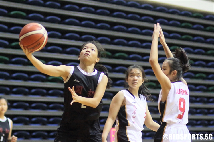 Rachel Tan (NJC #2) lays the ball up against Jurong (Photo 5 © Dylan Chua/Red Sports)