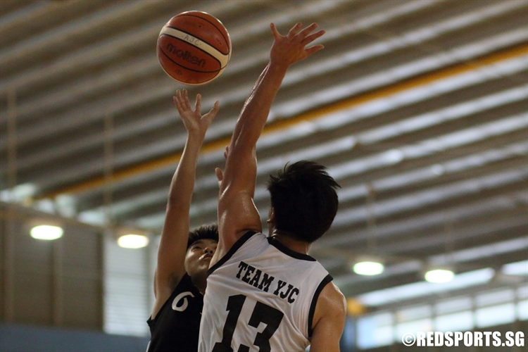 NYJC #6 shoots a floater. (Photo 8 © Dylan Chua/Red Sports)