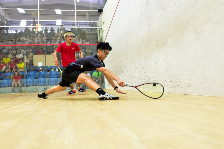 Aaron-Jon Widjaja Liang of RI in action during his match against HCI’s Tan Rui Zhi. (Photo © Stefanus Ian/Red Sports)