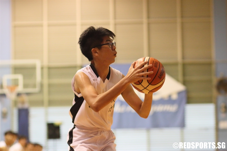 TJC #6 pulls up for a jumper. (Photo  © Chan Hua Zheng/Red Sports)