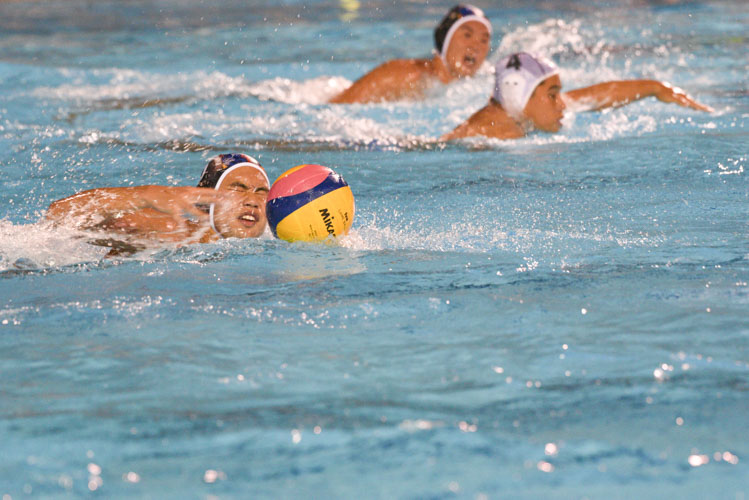 Ngee Ann Polytechnic (NP) ended their NYSI Water Polo league season with a thrilling comeback victory over Republic Polytechnic (RP) to seal their second victory of the season 12-8. (Photo 1 © Stefanus Ian)