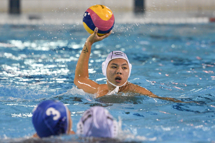 Sean Toh (RP #3) looking to pass the ball during the match. (Photo 1 © Stefanus Ian/Red Sports)