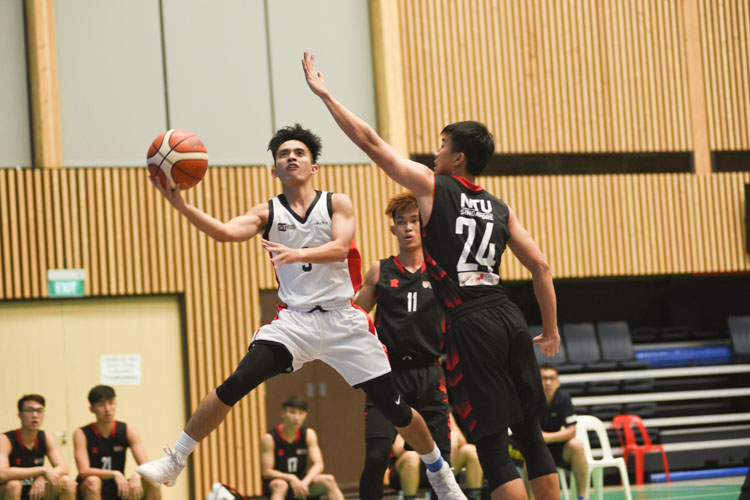 NTU wrapped up their SUniG season with a 73-52 win over SIT to finish with a 5-1 win-loss record. (Photo 1 © Stefanus Ian/Red Sports)