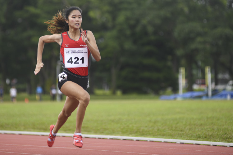 Clara Goh of TP finished first in the Women's 200m race, stopping the clock at 26.09s. (Photo 1 © Stefanus Ian/Red Sports)