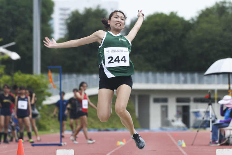 Bee Jia Sui of RP finished sixth in the Women's Long Jump event with a final distance of 4.24m. (Photo 1 © Stefanus Ian/Red Sports)