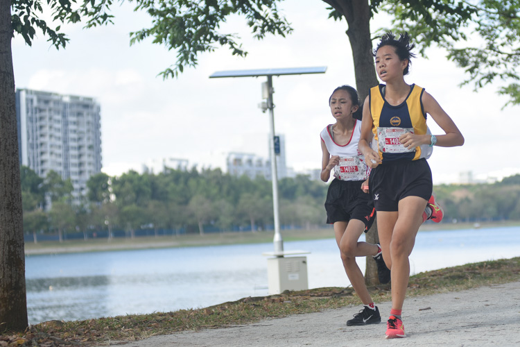 Natalie Lim (#14082) of MGS placed 20th in the U14 Girls' race. (Photo 1 © Iman Hashim/Red Sports)