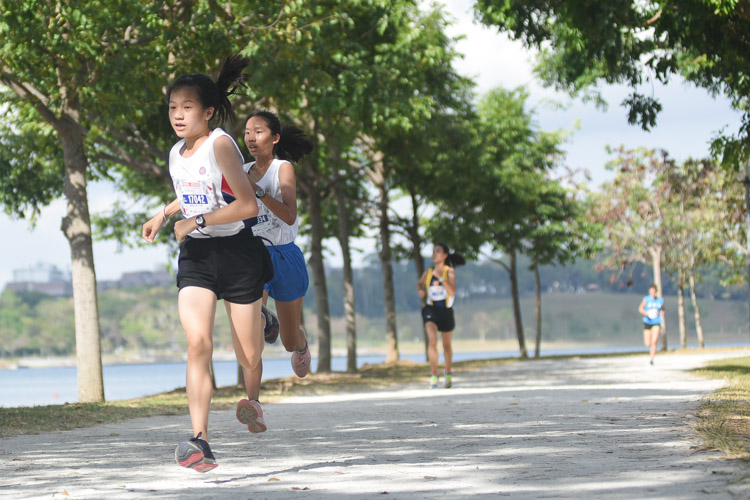 Brina Goh (#17042) of Dunman High School placed third in the U17 Girls' category. (Photo 4 © Iman Hashim/Red Sports)