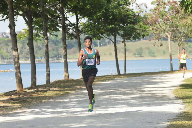 Nedunchezian Selvageethan of Raffles Institution finished second in the U20 Men's category with a timing of 16:23.1. (Photo 2 © Iman Hashim/Red Sports)