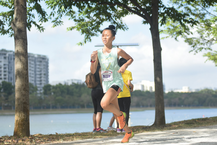 Koh Jia Xuan of Team Runfanatics clocked 16:49.5 to finish fifth in the U20 Women's category. (Photo 15 © Iman Hashim/Red Sports)