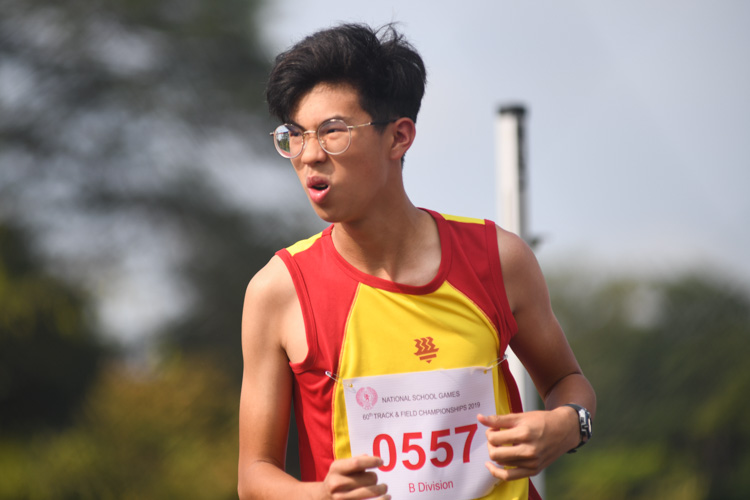 Josiah Tan of HCI came in third to win bronze with a final jump of 1.76 metres. (Photo 1 © Stefanus Ian/Red Sports)