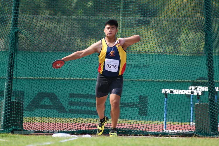 David Lee of ACJC came in eighth in the A Division Boys’ Discus event with a final distance of 31.73m. (Photo 1 © Stefanus Ian/Red Sports)