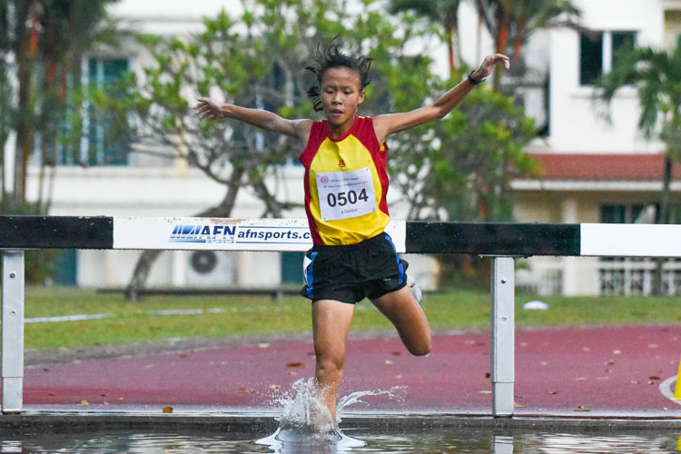 Clarice Lau of HCI walks on water. (Photo 18 © Iman Hashim/Red Sports)