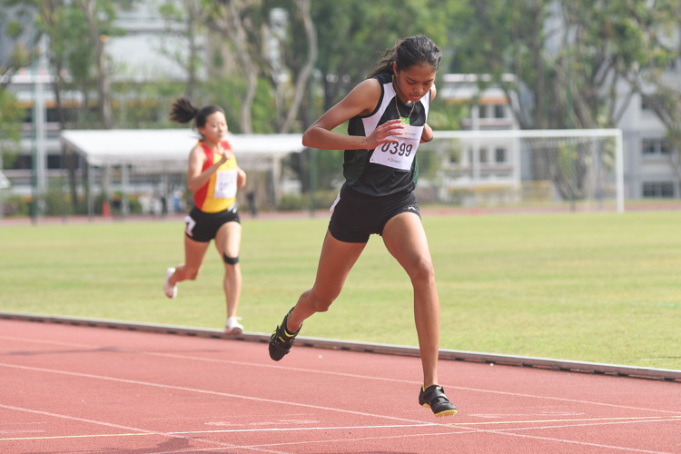 Grace Shani Anthony (#399) of RI clinched the A Division girls' 200m gold in 26.09s. (Photo 8 © Iman Hashim/Red Sports)