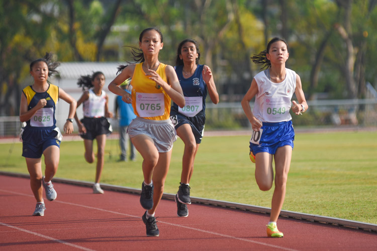 Glorie Ong (#765) of Cedar Girls' finished eighth while Janelle Tang (#549) of CHIJ St. Nicholas Girls' finished ninth. (Photo 5 © Iman Hashim/Red Sports)