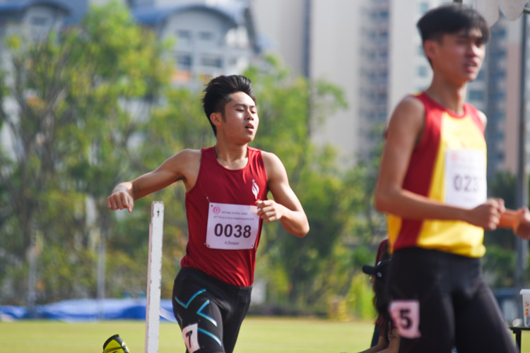 Ng Jing Heng (#38) of YIJC finished third in 2:04.41. (Photo 8 © Iman Hashim/Red Sports)
