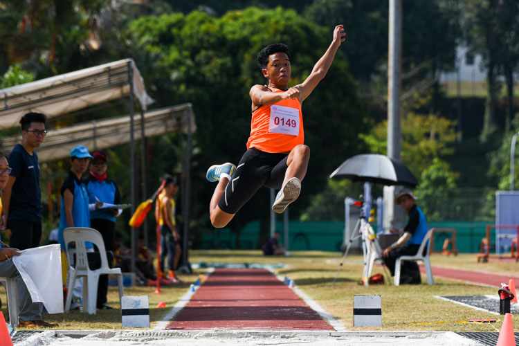 Saifuddin Bin Nasrudin (#149) of Singapore Sports School came in eighth with 6.02m. (Photo 11 © Iman Hashim/Red Sports)