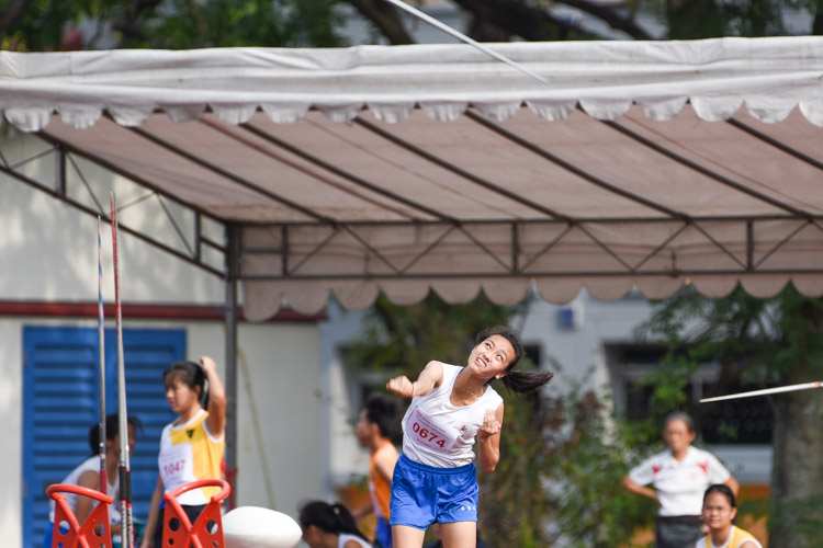 Rachel Yeo of CHIJ St. Nicholas Girls' School placed sixth in the B Division girls' javelin with a throw of 25.30m. (Photo 1 © Iman Hashim/Red Sports)