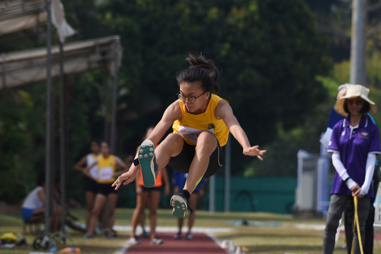 Jurnus Tan of Cedar Girls' Secondary leapt 10.22m to place seventh in the B Division girls' triple jump. (Photo 1 © Iman Hashim/Red Sports)