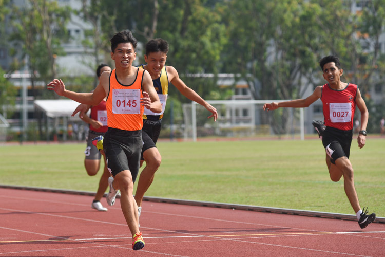 Nicholas Teo (#145) of Singapore Sports School clinched the B Division boys' 200m title in 23.31s. (Photo 1 © Iman Hashim/Red Sports)