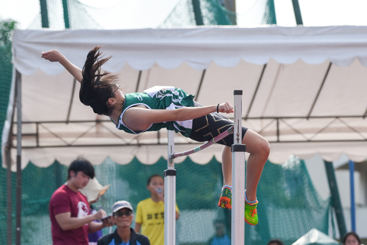 Chin Rae Ning of St. Joseph's Institution (International) won the bronze on countback in the B Division girls' high jump. Along with second and fourth place, she had a final height of 1.50m. (Photo 8 © Iman Hashim/Red Sports)