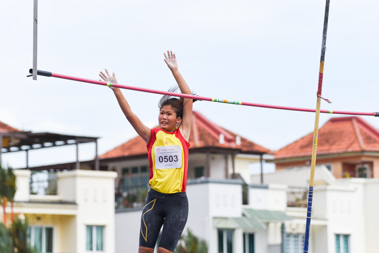 Phoebe Choong of HCI cleared 2.95m to claim the bronze medal. (Photo 15 © Iman Hashim/Red Sports)