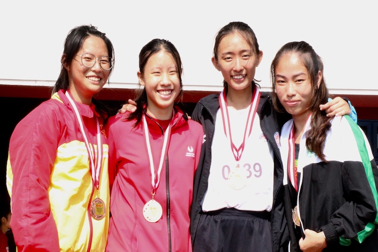 Lim En Ning of Dunman High School (second from right) claimed the gold medal, followed by Valencia Ho Ting Yin of Raffles Institution (extreme right) placing second. Along with Rachel Cheong of Singapore Sports School (second from left) clinching third and Tan Tse Teng of Hwa Chong Institution (HCI) (extreme left) in the fourth position. 