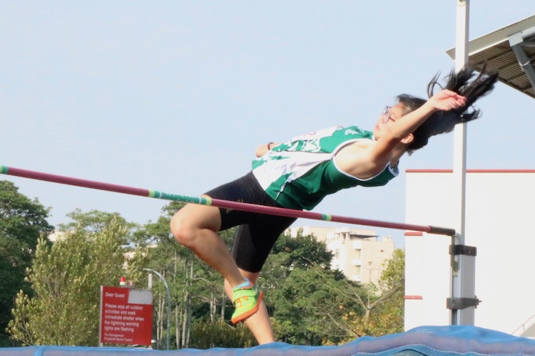 3rd Chin Rae Ning of St. Joseph’s Institution (International) is placed in the third position in the B division girls high jump. She finished with an overall distance of 1.50m.