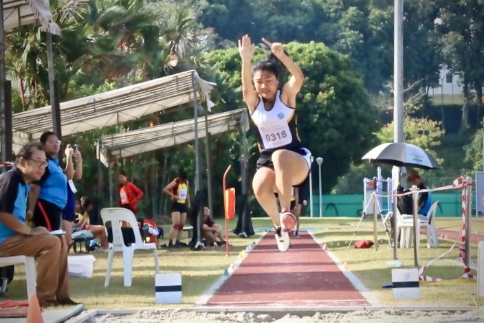 Sun Yuanqing, Gerlyn of Eunoia Junior College (EJC) in action. She was one amongst the top eight for the A division girls. Her overall distance is 4.47m. 