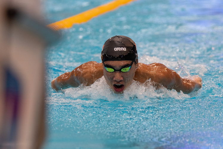 Ong Jung Yi of ACS(I) comes up for air one last time before breaking the meet record for A Division Boys' 200m butterfly by almost five seconds with a time of 2:01.93.