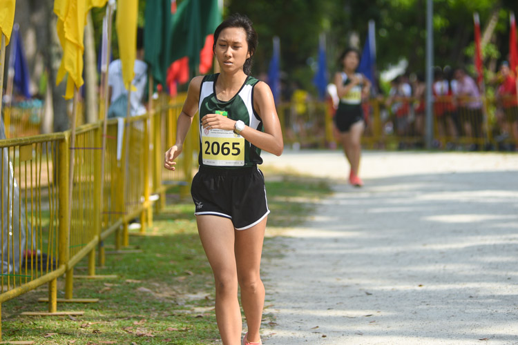RI's Rebecca Yeo (#2065) finished 17th in the Girls’ A Division cross country race with a time of 17:33.3. (Photo 1 © Iman Hashim/Red Sports)