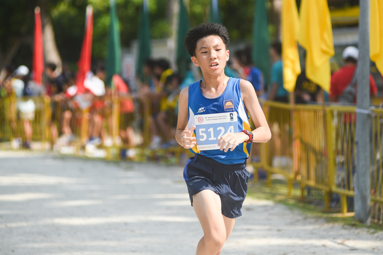 Guangyang Secondary's Ethan Tan finished 22nd in the Boys’ C Division cross country race with a time of 15:09.5. (Photo 1 © Iman Hashim/Red Sports)