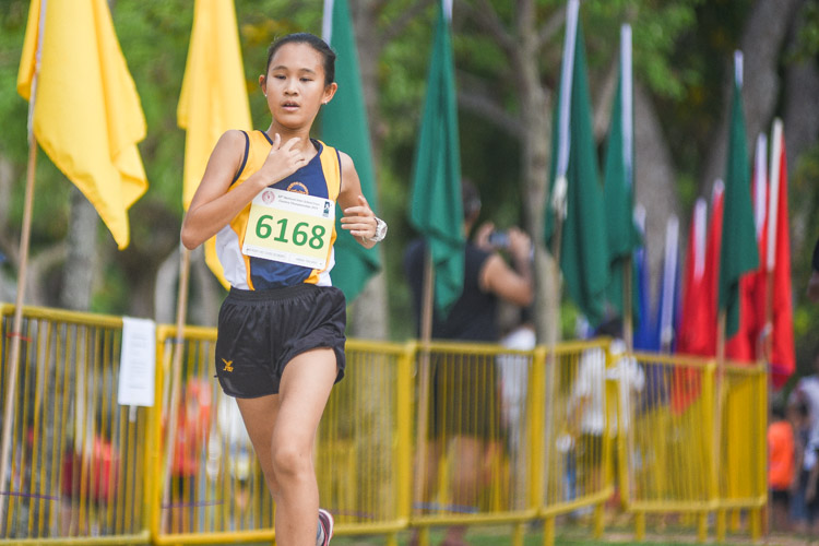 Hannah Tong (#6168) led a 1-2 finish for Methodist Girls' School (MGS) in the Girls’ C Division cross country race with a time of 16:19.3, helping MGS to the team title. (Photo 1 © Iman Hashim/Red Sports)