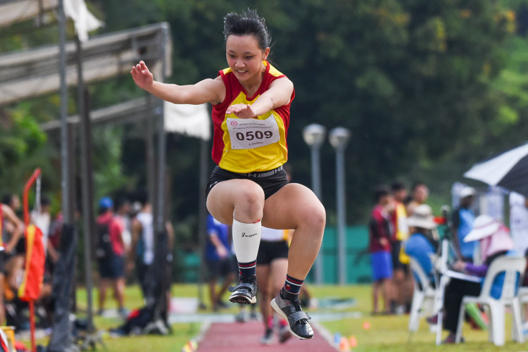 Joanne Soh of HCI claimed the bronze with a best jump of 10.81m. (Photo 9 © Iman Hashim/Red Sports)