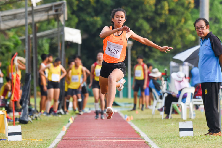Yasmeen Marie Lutfi of Singapore Sports School placed fifth with 10.71m. (Photo 15 © Iman Hashim/Red Sports)